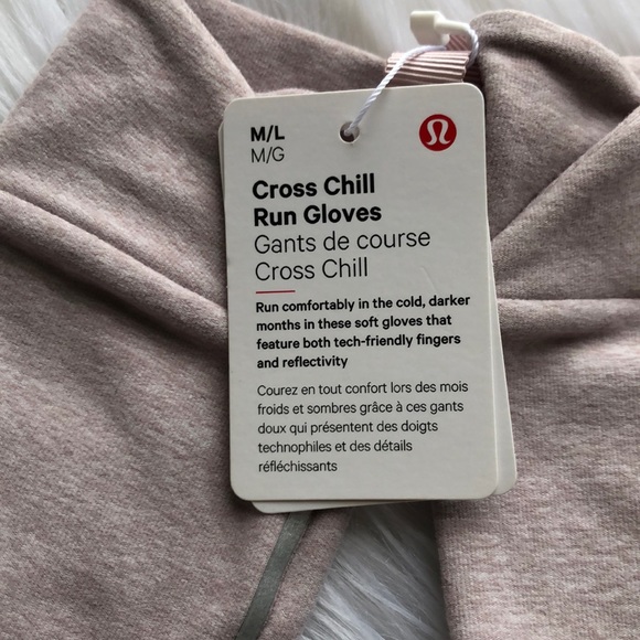JUST IN ✔️NWT LULULEMON GLOVES 🧤 - Picture 4 of 4